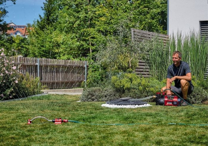 Насос відцентровий акумуляторний Einhell Professional AQUINNA 36/34, 36В(18В+18В) 3400л/год, вис. 37м, глиб. 6м режими ECO/BOOST, 4.2кг, без АКБ та ЗП