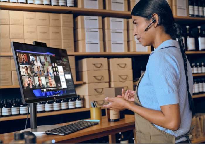 Комп'ютер персональний моноблок HP ProStudio 4-G1i 23.8" FHD IPS AG, Intel U7-265T, 16GB, F512GB, UMA, WiFi, 3р, кл+м, Win11P, чорний