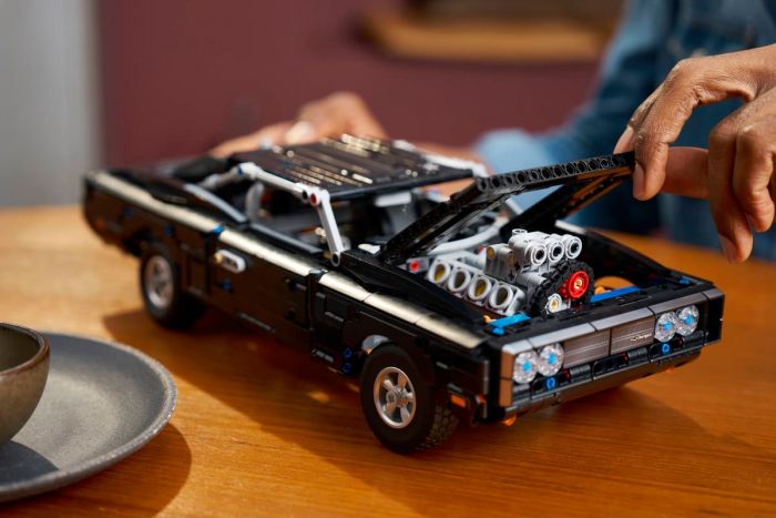 Конструктор LEGO Technic Форсаж Автомобіль Dodge Charger R/T