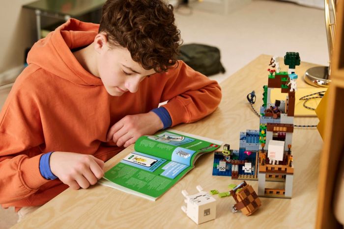Конструктор LEGO Minecraft Станція ґастів