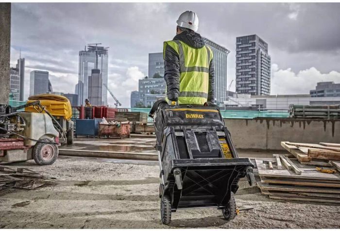 Сумка для інструменту DeWalt відкрита, жорстка конструкція, поліестер 1200D, 450x350x250мм