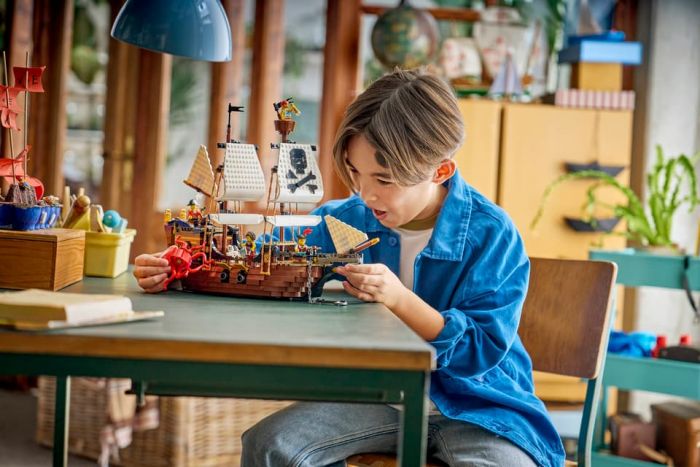 Конструктор LEGO Creator Культовий піратський корабель