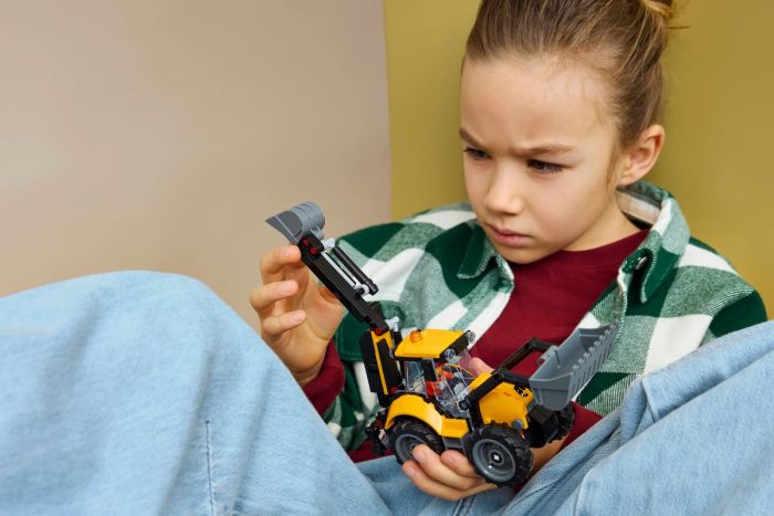 Конструктор LEGO City Жовтий екскаватор-навантажувач