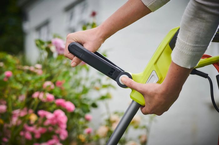 Тример садовий Ryobi RLT5127PK3 500Вт 27см 2.8кг