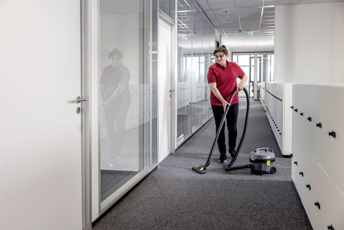Пилосос професійний Karcher T 7/1 Classic 850Вт 235мБар контейнер 7л сухе прибирання 3.5кг