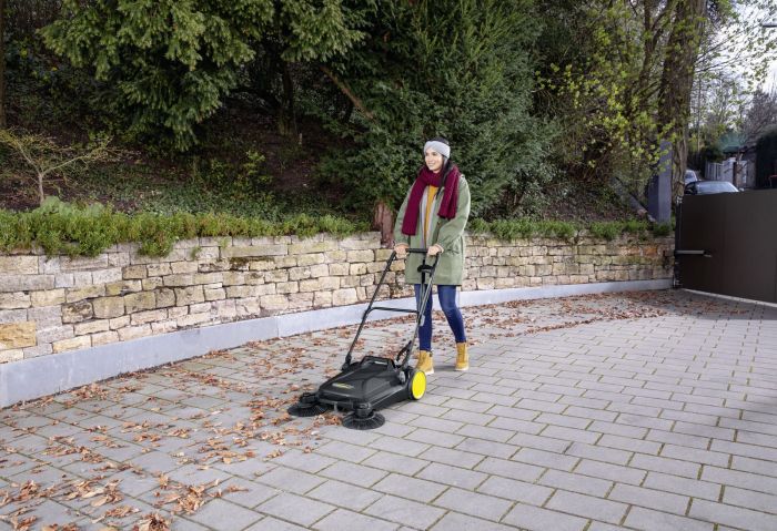 Підмітальна машина Karcher S 4 Twin Go!Further ручна захват 68см контейнер 20л 10.2кг
