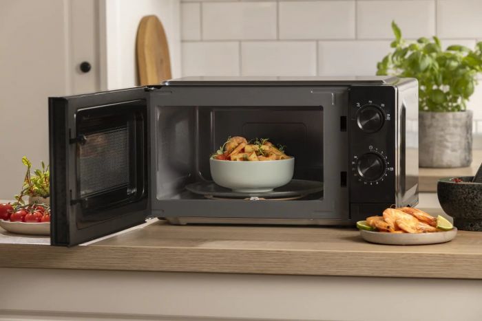 Мікрохвильова піч Gorenje, 20л, мех. керув., 700Вт, чорний