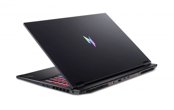Ноутбук Acer Nitro 18 AN18-61 18" WQXGA IPS, AMD R9-365, 32GB, F1TB, NVD5060-8, Lin, чорний