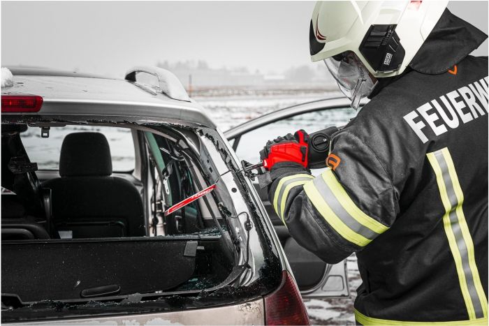 Пила шабельна акумуляторна Milwaukee M18 FUEL ONE-KEY 18В пропил 300мм хід 32мм 3.8кг без АКБ та ЗП