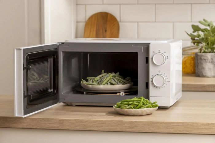 Мікрохвильова піч Gorenje, 20л, мех. керув., 700Вт, білий