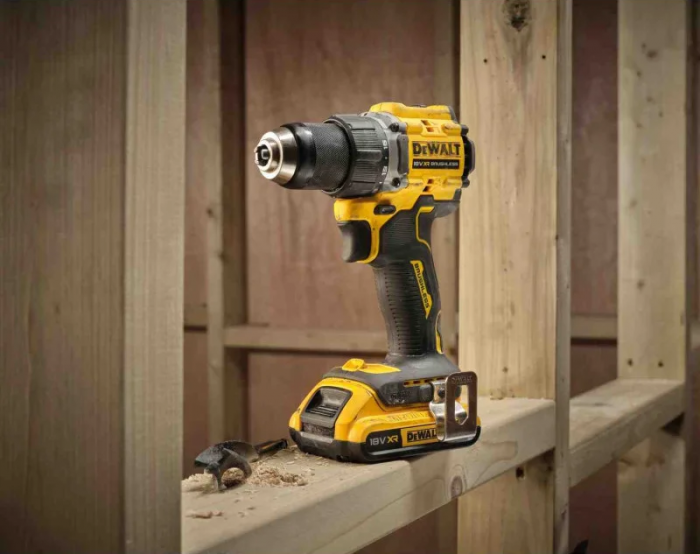Шурупокрут-дриль акумуляторний DeWALT XR Li-Ion 18В акб 2х2А·год 74Нм 0-450·0-1650об/хв кейс TSTAK, ЗП 1.12кг