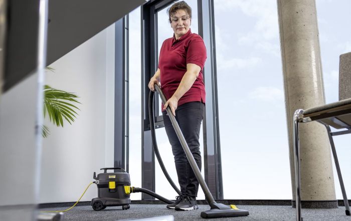 Пилосос професійний Karcher Go!Further T 11/1 Classic Adv Re!Plast 240В 235мБар контейнер 11л 4.2кг