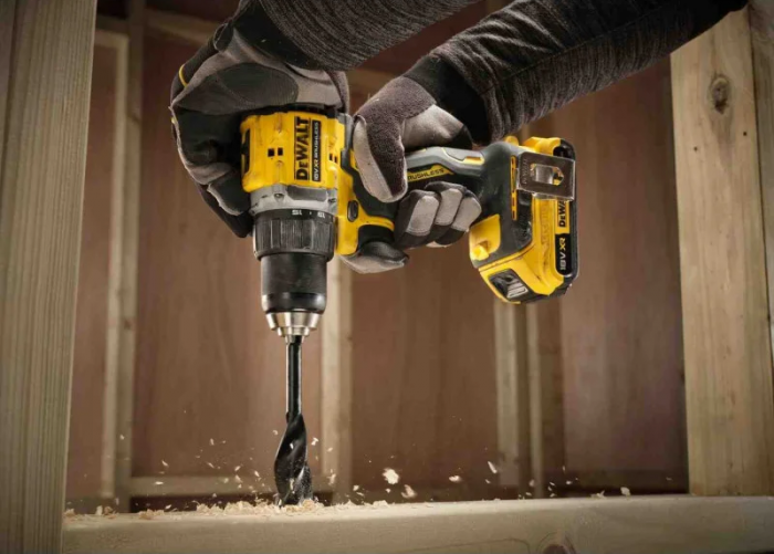 Шурупокрут-дриль акумуляторний DeWALT XR Li-Ion 18В акб 2х2А·год 74Нм 0-450·0-1650об/хв кейс TSTAK, ЗП 1.12кг