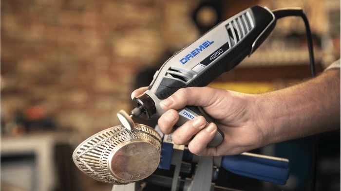 Шліфмашина шліфувально-гравірувальна Dremel 4250 3-45 175В 5000-35000об/хв 45 насадок + 3 приставок кейс 0.70кг