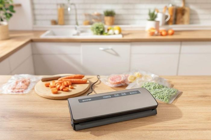Вакууматор Gorenje для пакетів, 120Вт, 30см, електронне, +10 пакетів, метал, сірий