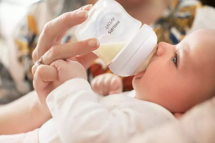 Соска Avent Natural 6міс+, силіконова, Природний потік, для густої їжі, 2шт