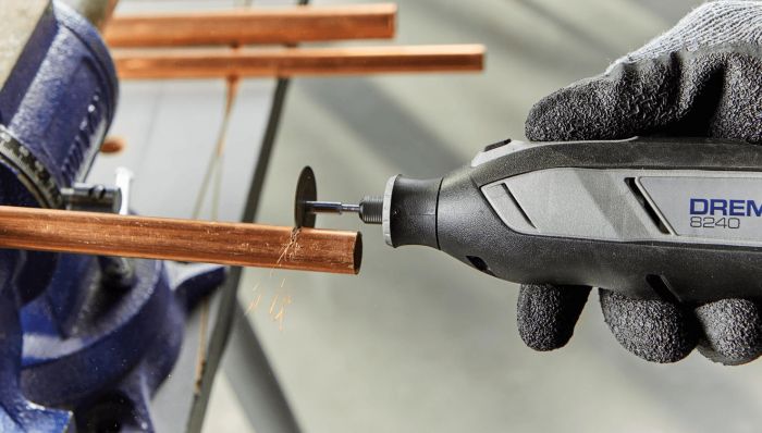 Шліфмашина шліфувально-гравірувальна акумуляторна Dremel 8240-3/45 12В 1х2А·год 5000-35000об/хв 45 аксесуарів ЗП 0.66кг