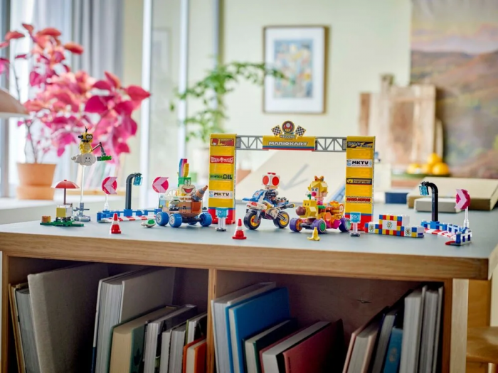 Конструктор LEGO Super Mario Mario Kart – Baby Peach & Grand Prix. Набір