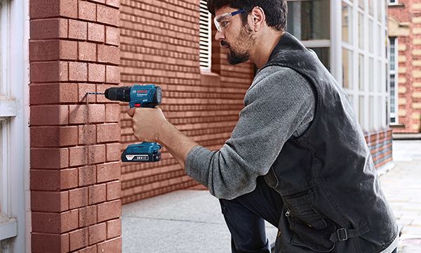 Шурупокрут-дриль ударний акумуляторний Bosch Professional GSB 185-LI 18В 2х2.0А·год 50Нм 500·1900об/хв кейс 1кг
