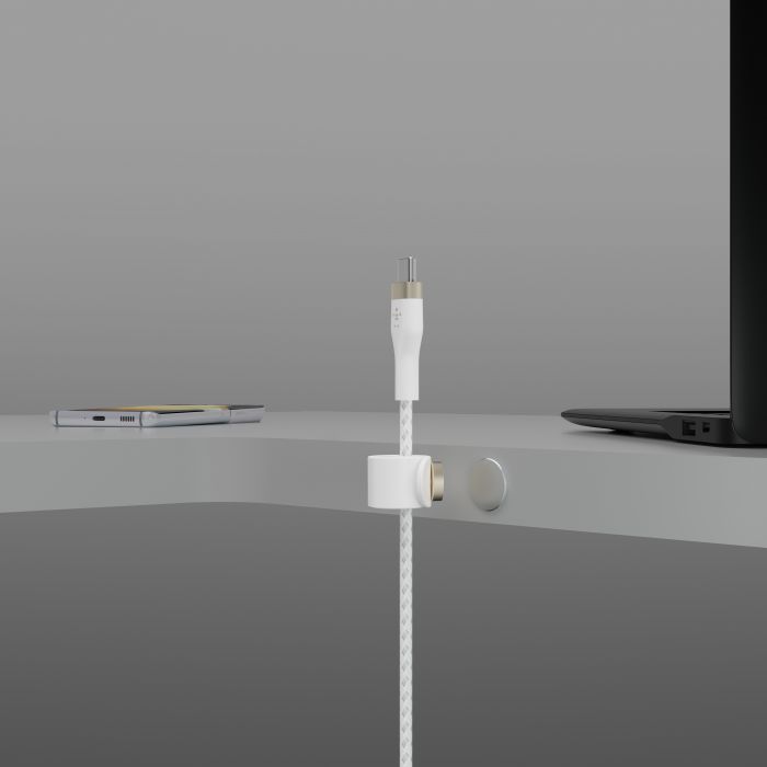 Кабель Belkin USB-C > USB-C заряджання/синхронізації 60Вт PD, 1м, плетений, силіконовий, з ремінцем на магніті, білий