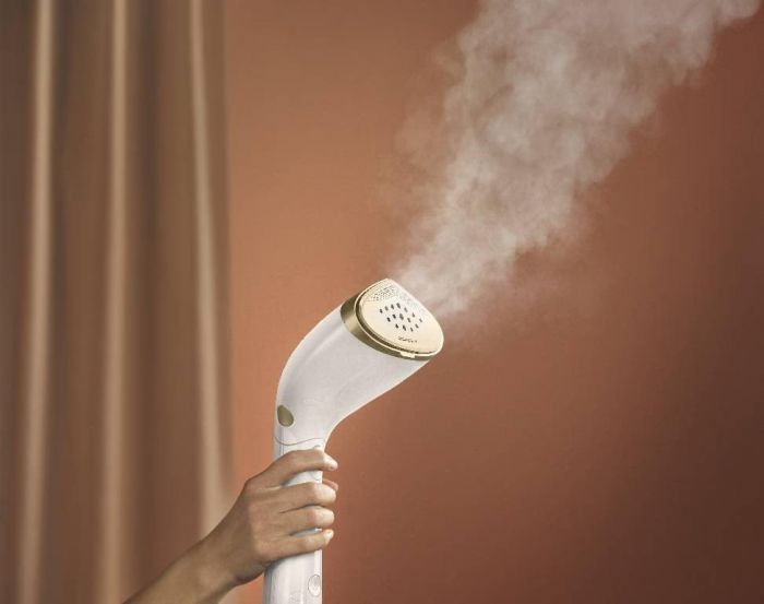Відпарювач Philips компактний Series 7000, 1500Вт, 100 и 200мл, паровий удар -28гр, рукавичка, чохол, нерж. сталь, білий