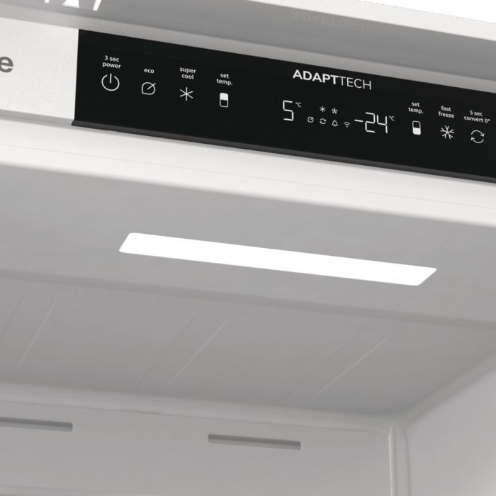Холодильник Gorenje вбудований з нижн. мороз., 177x55x55см, 2 двері,252(76)л, А+, NF+, Зона св-ті, Диспл, Wi-Fi, Біли