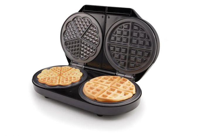 Міні-гриль  Gorenje 1400Вт, алюміній, пластина д/вафель, корпус-метал, чорний