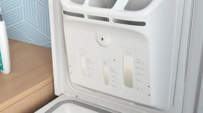 Пральна машина Indesit вертикальна, 5кг, 1000, C, 60см, дисплей, білий