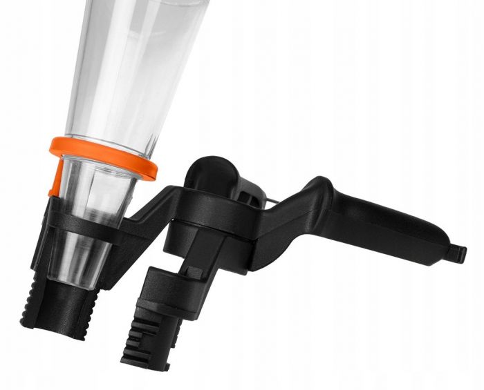 Лійка автомобільна Neo Tools (воронка) пластик, 250х125мм з монтажним кронштейном 0.36кг