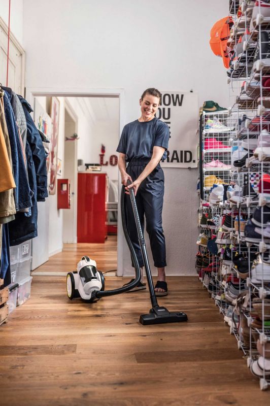 Пилосос Karcher контейнерний VC 3 Plus Premium, 700Вт, конт пил -0.9л, вага-4.4кг, HEPA 13, білий