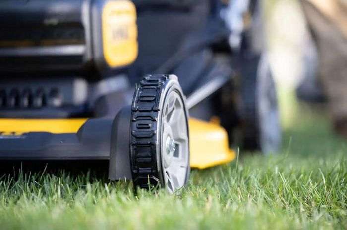 Газонокосарка акумуляторна DeWalt 2х18В 53см 67л 25-102мм 28кг без АКБ та ЗП