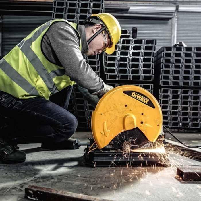 Пила монтажна DeWalt 2300Вт диск 355мм 4000об/хв 15.5кг