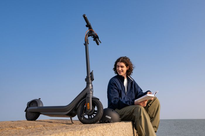 Електросамокат Segway-Ninebot E2 PRO E, чорний