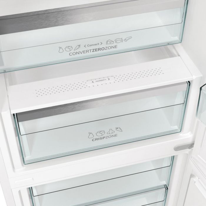 Холодильник з нижн. мороз. камерою Gorenje, 203х66х60см, 2 двері, 283(130)л, А+, Total NF, Зона св-ті, Інвертор, Зовн. Дисп, Wi-Fi, білий