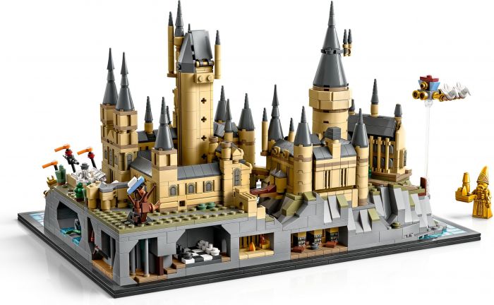 Конструктор LEGO Harry Potter Замок і територія Гоґвортсу