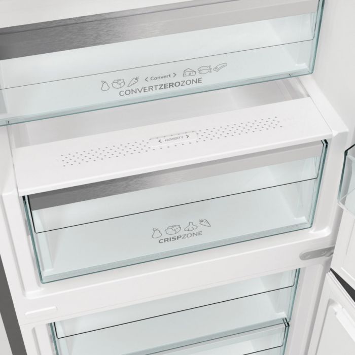 Холодильник з нижн. мороз. камерою Gorenje, 203х66х60см, 2 двері, 283(130)л, А+, Total NF, Зона св-ті, Інвертор, Зовн. Дисп, Wi-Fi, нерж